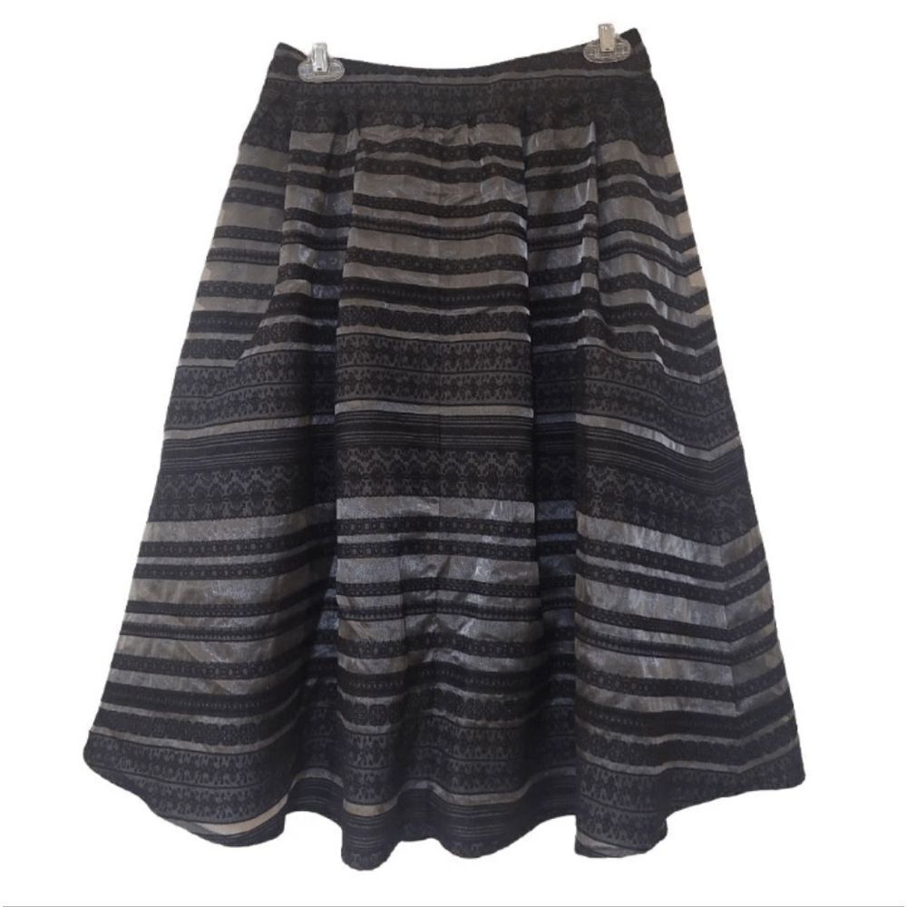 JOA Los Angeles Women's Black Striped Flocking Lined Full Skirt w Netting Large